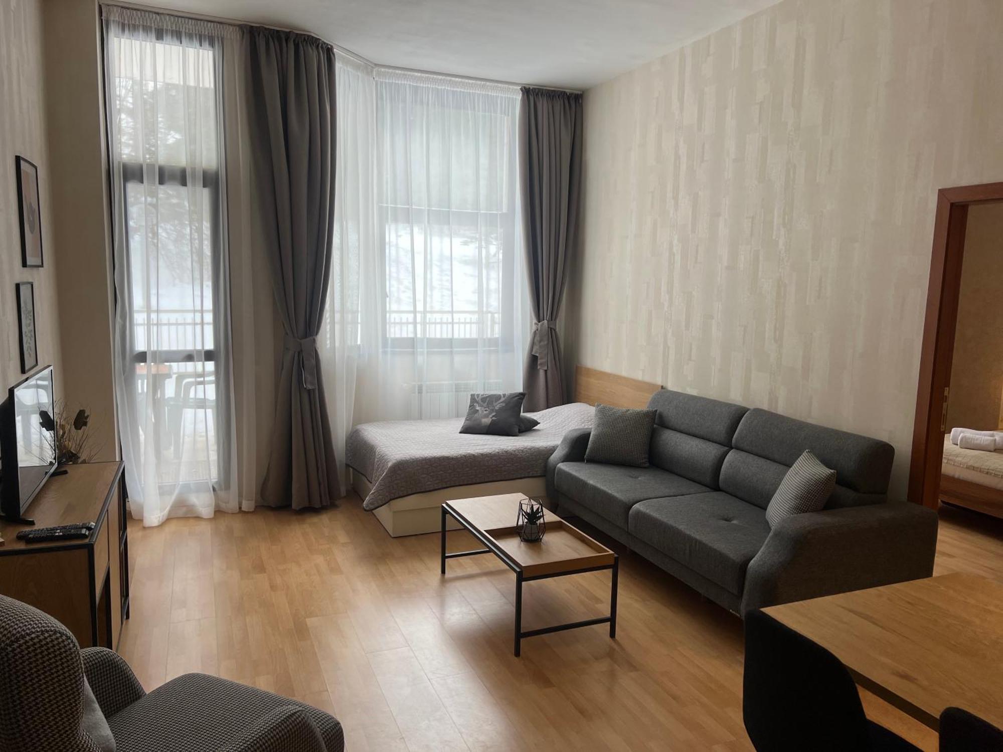 Flora Hotel Apartment 103 Borowec Zewnętrze zdjęcie